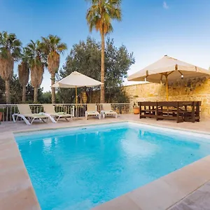  Villa Strawberry Hills